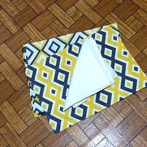 Set of 4 placemats & 4 napkins